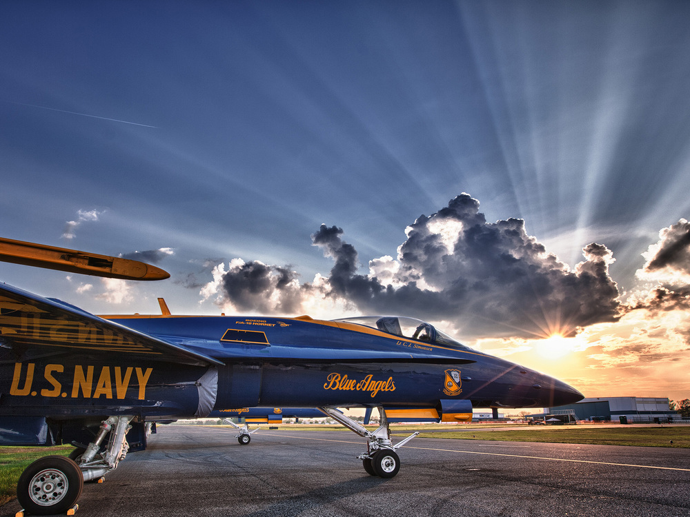Tuscaloosa Regional Air Show Holds Snapshots of Service Photo and Essay Contest