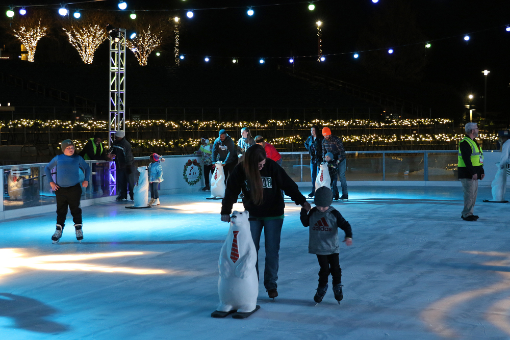 Tuscaloosa’s Ice Skating Rink Moves to Government Plaza